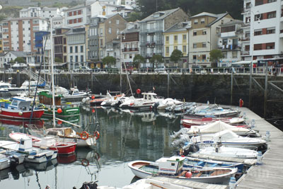 Luarca port